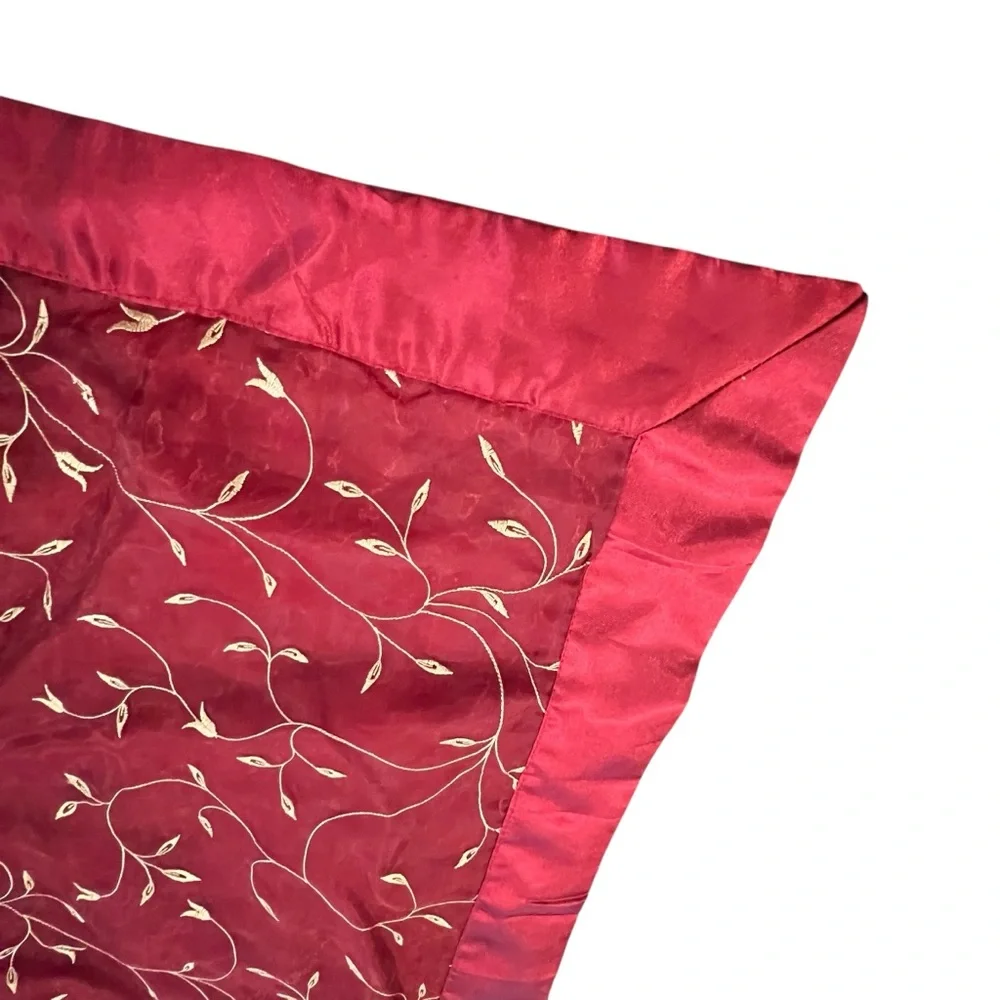N/A red satin